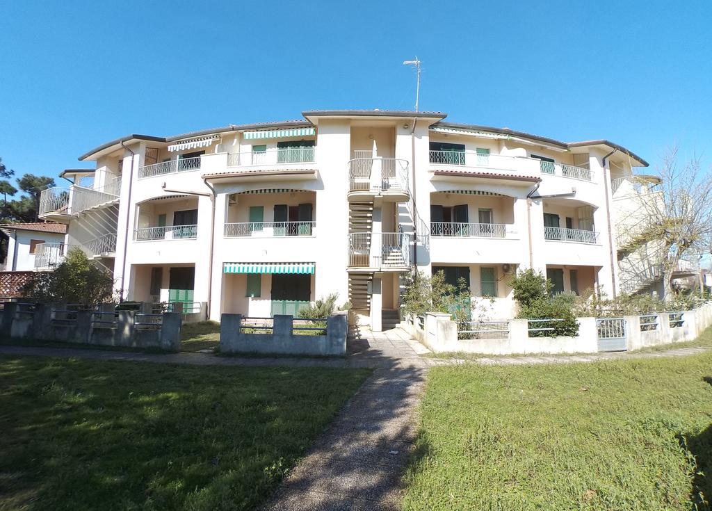 Appartamento Guido Reni Lido di Spina Luaran gambar