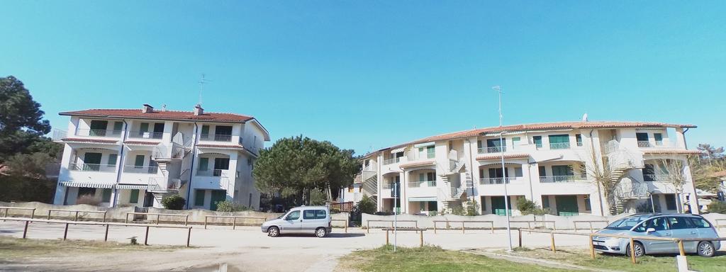 Appartamento Guido Reni Lido di Spina Luaran gambar