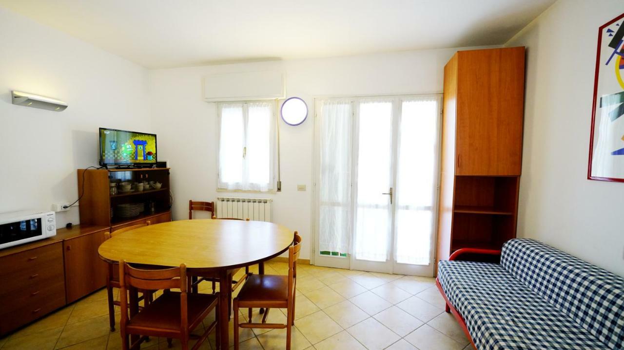 Appartamento Guido Reni Lido di Spina Luaran gambar