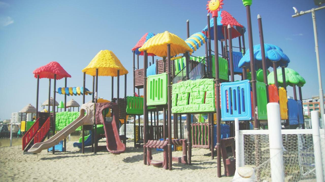 Appartamento Guido Reni Lido di Spina Luaran gambar