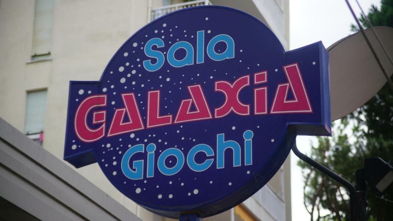 Appartamento Guido Reni Lido di Spina Luaran gambar